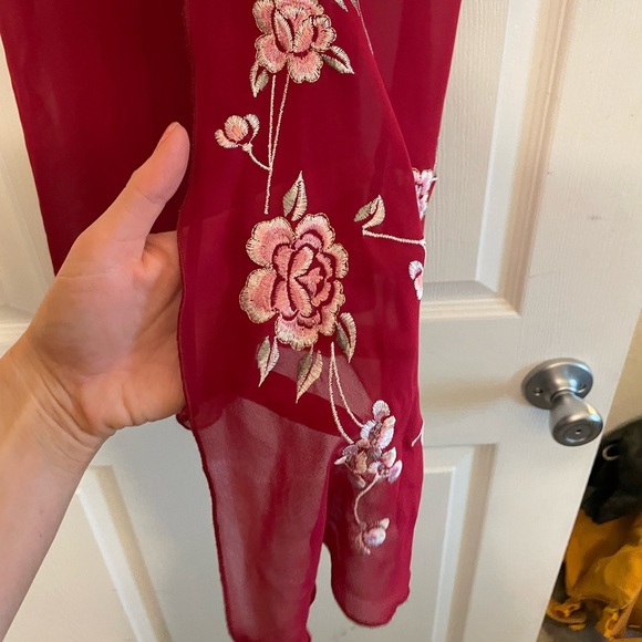 VINTAGE California Dynasty Embroidered Slip Size Small - Picture 7 of 7